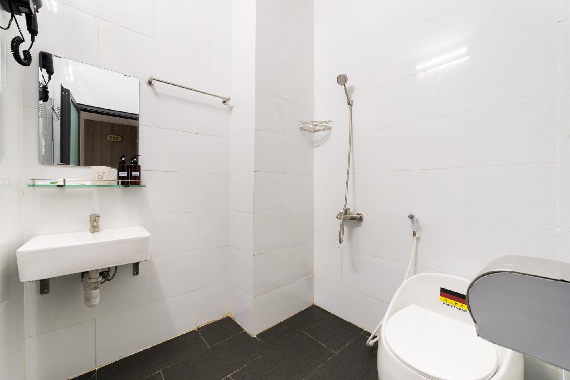 הו צ'י מין סיטי Thien Quoc Hotel מראה חיצוני תמונה